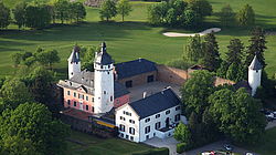 Burg Zievel Luftaufnahme